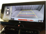 アラウンドビューモニターで車庫入れも楽々!!