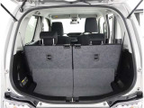 トランク内も広く、荷物もタップリ積んで頂けます☆