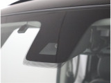 衝突被害軽減ブレーキ搭載。過信せずに運転に集中しましょう。