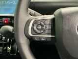 ステアリングスイッチ装備!運転しながら手元でオーディオの操作などができます。