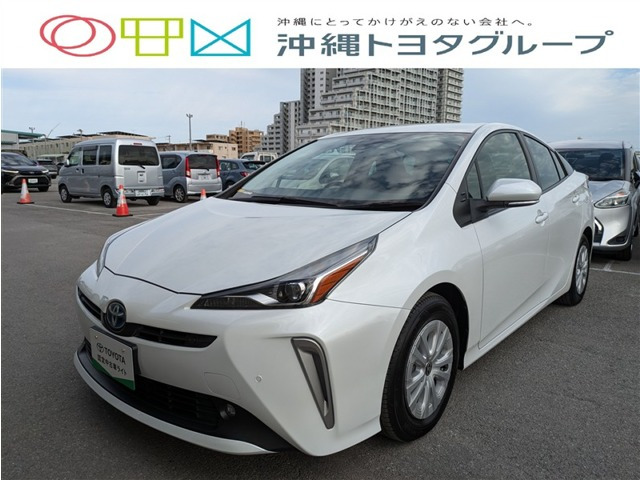 プリウス1.8 S セーフティ プラスII E-Four 4WD