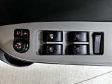パワーウインドウも付いていますので、窓の開け閉めもスイッチ一つで簡単に行うことが出来ます。
