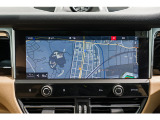 ポルシェ純正PCMナビ搭載です。