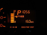 運転席のメータパネル類は常に視界に入る場所ですので、大事なチェックポイントです。ぜひ実際にご乗車ください。
