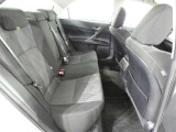 後部座席も当然、綺麗・清潔に仕上げております。内装の綺麗なお車は気持ちが良いですね。