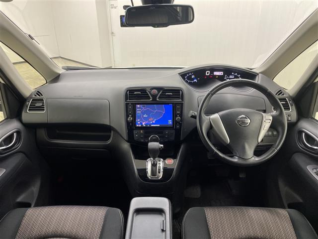 日産 セレナ 2.0 ハイウェイスター Vセレクション+Safety S-HYBRID