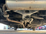 下回りの状態です。錆が少ない車です。