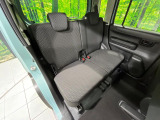 後部座席も気になるようなキズ・汚れやへたり等、大きなダメージはなく、良好な状態です。