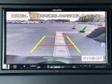 バックカメラも装備しております。車庫入れの苦手なお客様、もうご心配いりません。バックカメラがあれば、ぶつける心配無し?!重宝してくれると思いますよ^^