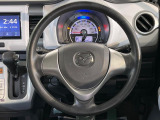 ステアリングも使用感が少なく、きれいな状態となっております♪