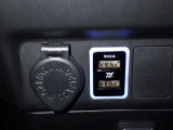 シガーソケット用の充電器が使用可能です!