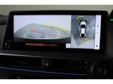 車両を上から見たような映像表示するパノラミックビューモニター付き!