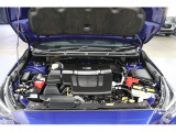 エンジンルームもきれいにクリーニング済みです。水平対向エンジンの力強い加速を体感してください。