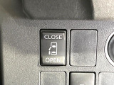 【パワースライドドア】スマートキーや運転席のスイッチでスライドドアの開閉が可能♪電動だから力を入れてドアを開ける必要が無く、小さいお子様でも、重い荷物を持っている時もラクに開け閉めできます♪