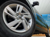 【純正16インチアルミホイール】外観にマッチした純正アルミホイールを装着しております。各種社外アルミホイールや、スタッドレスタイヤも取扱いしております。是非ご相談ください♪