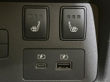 【前席+後席シートヒーター】寒い日に重宝するシートヒーターを後席にも装備!エアコンより早く温まってくれるので寒がりの人も安心ですね♪エアコンの温風は乾燥するから苦手、という方にもをおすすめです。