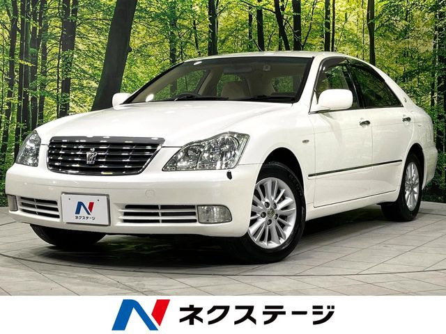 クラウン2.5 ロイヤルエクストラ i-Four 4WD