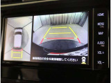 バックガイドモニターで、後方を確認しながら安心して駐車することができます。運転初心者も熟練者も必須の機能ですよ!