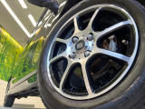 【14インチアルミホイール】外観にマッチしたアルミホイールを装着しております。各種アルミホイールや、スタッドレスタイヤも取扱いしております。是非ご相談ください♪