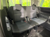 3列目シートはもちろん状態良好☆大人でもゆったりと座って頂けますので、大人数でのお出かけもラクラクです♪ご家族で、気の知れた仲間で、ドライブに行くのが楽しみですね♪