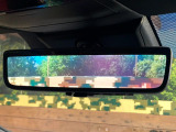 【デジタルインナーミラー】後席の大きな荷物や同乗者で後方が確認しづらい時でも安心!カメラが撮影した車両後方の映像をルームミラー内に表示。クリアな視界で状況の確認が可能です!