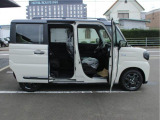 お車の修理・鈑金もお任せ!お見積り無料!高品質な仕上がりで大切な愛車を復元します。