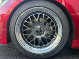 KUHLオリジナルVERZWHEELSからDDR02の17インチアルミホイールが装着されております!お好きなデザインを選択することが可能でございます!