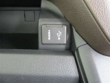 車内でお好きなエンタメ楽しめるHDMI&USBポート