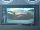 バックカメラ装備しております。駐車時に大変役に立ちますよ。駐車が苦手な方にも便利機能です。