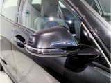 【BMWミラー】視認性の高いスタイリッシュなミラー。自動防眩機能も付いており夜間のドライビングをサポートします。