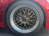 KUHLオリジナルVERZWHEELSからDDR02の17インチアルミホイールが装着されております!お好きなデザインを選択することが可能でございます!