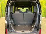 普段のお買い物や通勤、送迎等に十分な荷室スペースを確保しております。セカンドシートを倒すと、大きな荷物の積載も可能です♪