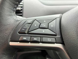 ナビの音量調整やメーターの画面を操作可能です!片手で操作できるので運転中でも安全です!