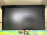 【フリップダウンモニター】大画面モニターで後席でもエンタメをお楽しみいただけます。小さなお子様にも大人気の装備です♪