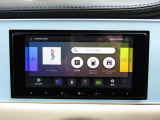 ナビゲーション搭載。TV、ラジオ、Bluetooth接続、バックカメラも付いています。
