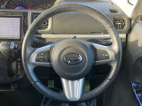 【純正革巻きステアリング】上質な革を使用することで、手にしっかり馴染みとても運転しやすいハンドルです♪
