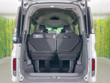 普段のお買い物や通勤、送迎等に十分な荷室スペースを確保しております。セカンドシートを倒すと、大きな荷物の積載も可能です♪