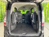 普段のお買い物や通勤、送迎等に十分な荷室スペースを確保しております。セカンドシートを倒すと、大きな荷物の積載も可能です♪