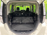普段のお買い物や通勤、送迎等に十分な荷室スペースを確保しております。セカンドシートを倒すと、大きな荷物の積載も可能です♪