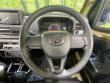 ステアリングも使用感が少なく、きれいな状態となっております♪