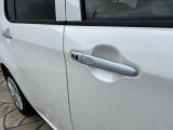 スマート機能付き運転席ドアハンドルです!!左側も同様です♪