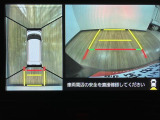 バックする際に後方だけではなく車を上から見たような映像をナビなどのモニターに映し出してくれますよ☆死角が消え安全にバックをして頂けるようになります☆バックが苦手な方にもオススメな装備です☆