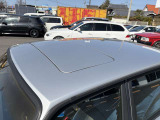 希少なサンルーフ装着車ですよ!