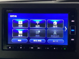 メモリーナビにフルセグTV機能あり。 ドライブや旅行に欠かせない装備です。