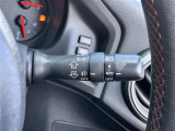 【オートライト(AUTO)】外の明るさをシステムが感知して、自動でヘッドライトが点灯します!ヘッドライトをつけ忘れを防ぐ便利機能です。