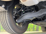 お車を安心してお乗りいただく為には、足回りの定期点検が欠かせません。サービスサポート(有償保証)では無料点検もご提供しており、安心のカーライフをお過ごしいただけるサポート体制が整っています。