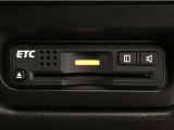 【ETC車載器】もはや必須アイテムのETCを搭載!高速道路のご利用時にとても便利!わずらわしい料金所での現金支払いが不要となりスムーズに通過できます♪