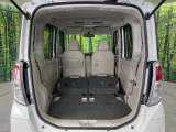 普段のお買い物や通勤、送迎等に十分な荷室スペースを確保しております。セカンドシートを倒すと、大きな荷物の積載も可能です♪