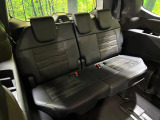 3列目シートはもちろん状態良好☆大人でもゆったりと座って頂けますので、大人数でのお出かけもラクラクです♪ご家族で、気の知れた仲間で、ドライブに行くのが楽しみですね♪