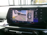 高画質の全周囲カメラが付いております。コーナーセンサーと併せてご利用いただくと駐車も楽々